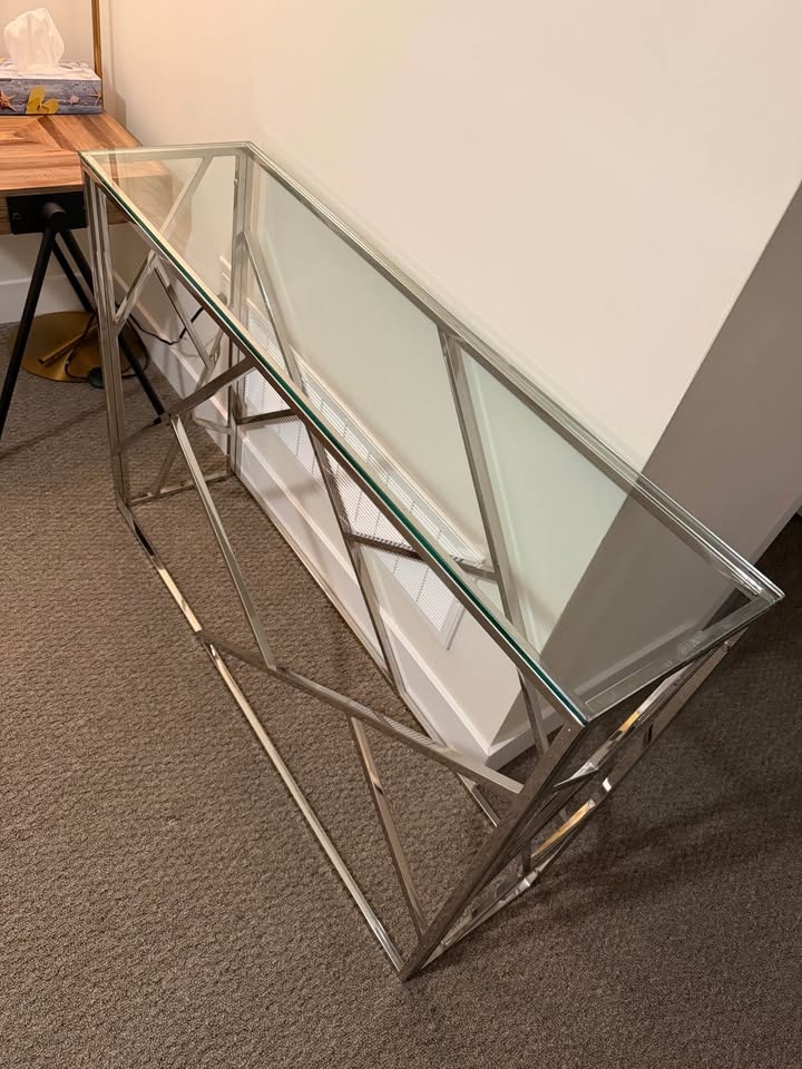 Carole Console Table - photo 2