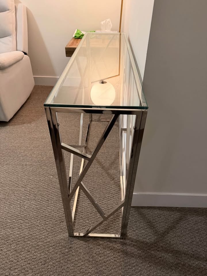 Carole Console Table - photo 3