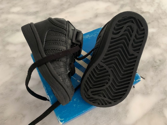 ADIDAS New in Box Baby Trainers Shoes Size 4 US - photo 2