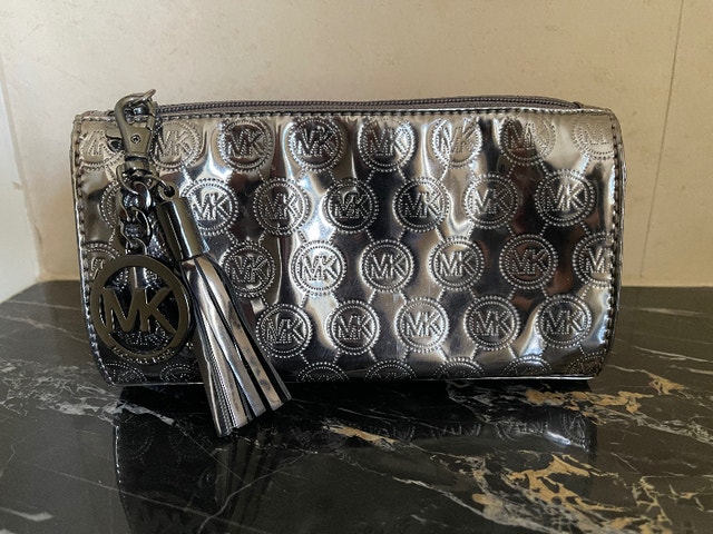 MICHAEL KORS Monogram Silver Clutch Cosmetic Bag Pouch