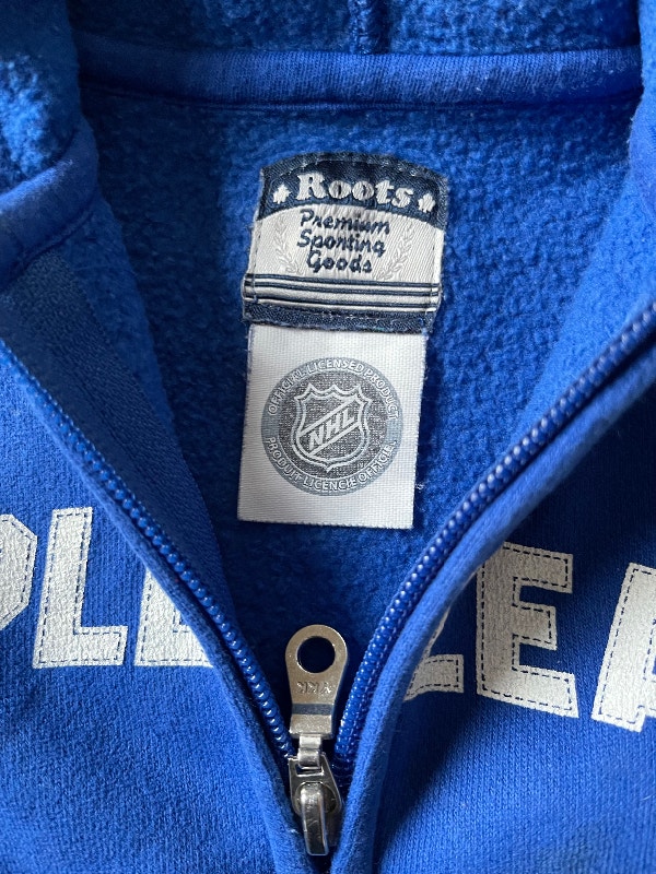 Unisex ROOTS Maple Leaf Hoodie Size 3T-4T Pre-loved - photo 4