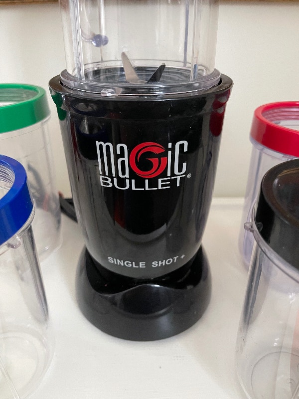 MAGIC BULLET Mini Blender/Chopper with Accessories