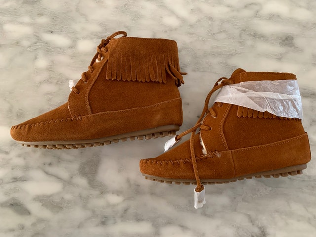JCrew MINNETONKA Women's Lace-up Moccasin Booties Size 6