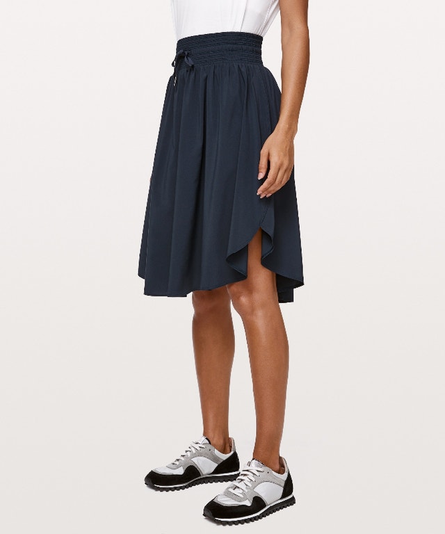 Two New LULULEMON The Everyday Skirt Black and Navy Size 4