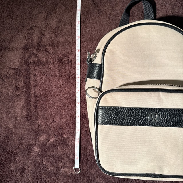 Lululemon Taupe Crossbody Bag - photo 3