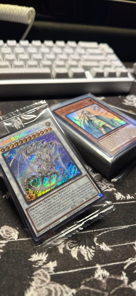 Blue-Eyes Ultimate Spirit Dragon FULL Battle Deck - photo 3