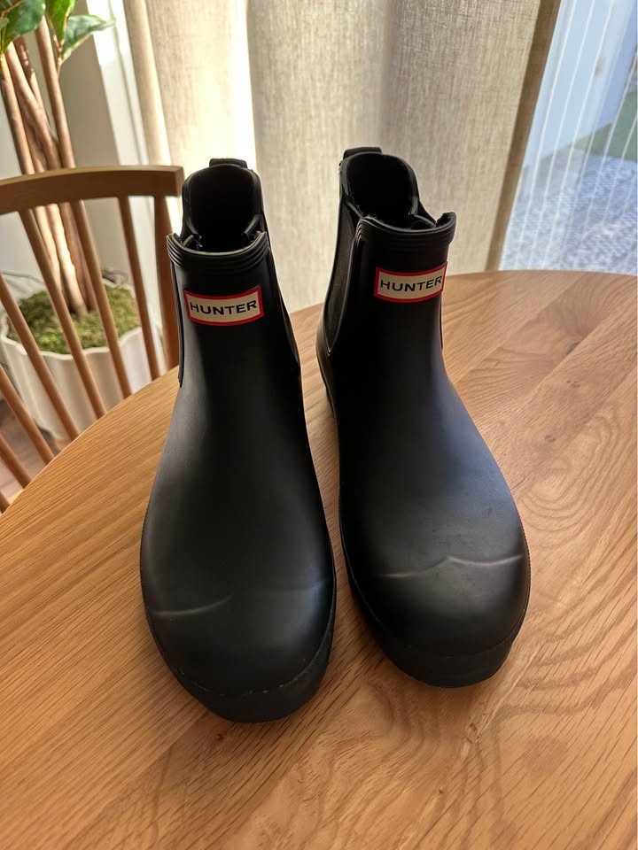 Hunter Classic Black Short Boots - Mens Size 11 - photo 2