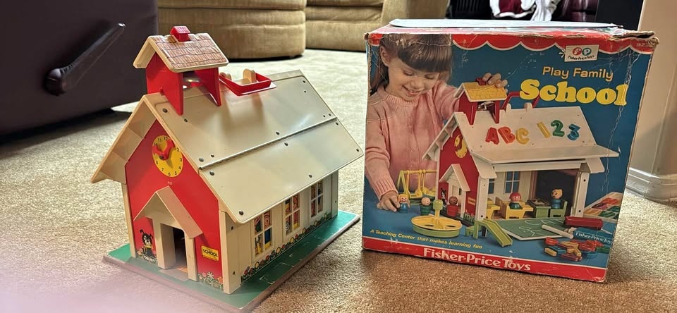 1971 Fisher-Price Play Family School #923 w/ Original Box