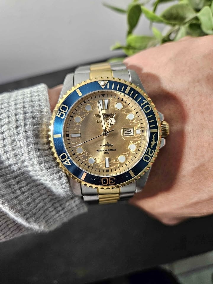 Invicta Pro Diver 43mm Gold & Steel - New Battery - Runs Perfect