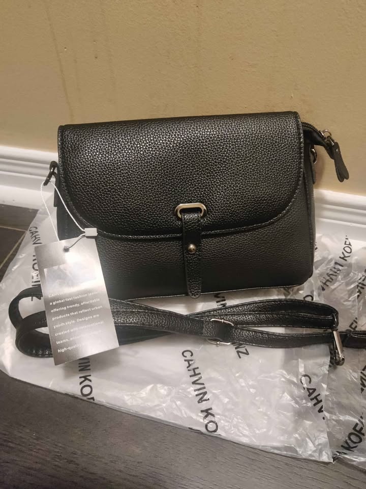 Brand new black color genuine leather hand bag for women - photo 4