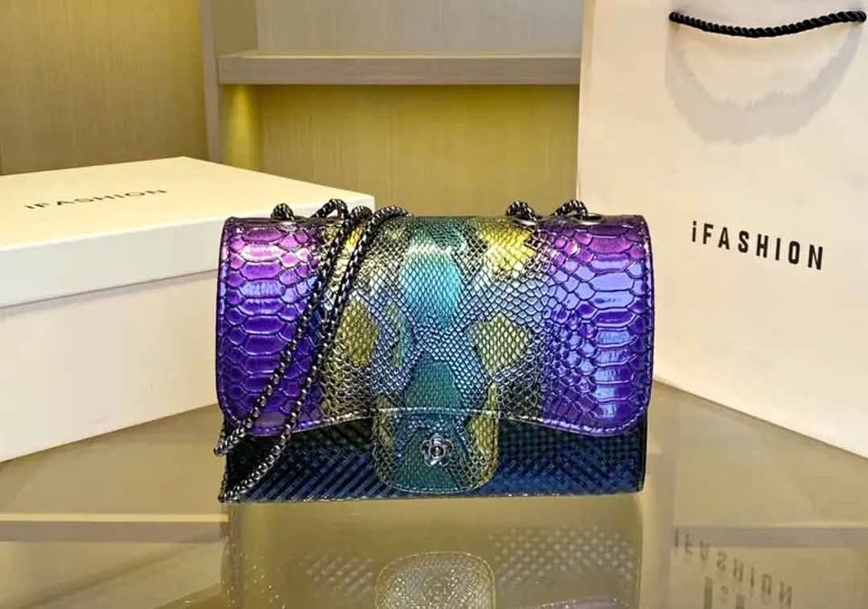 Brand new vintage snake pattern women hand bag