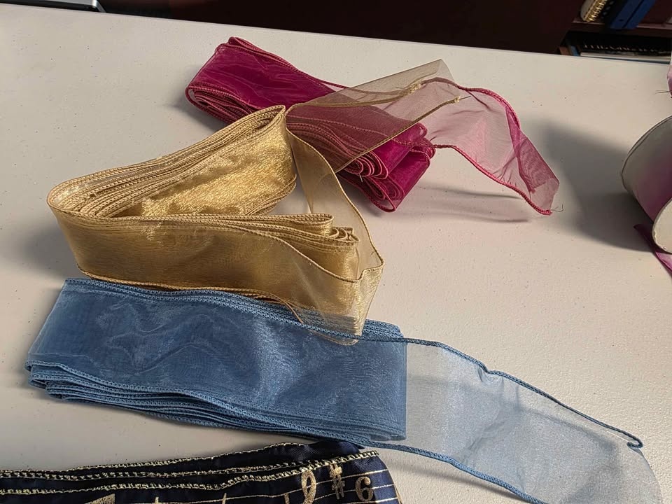 Crafter's Lot- Over 50 Meters of Wired Edge Ribbon - photo 2
