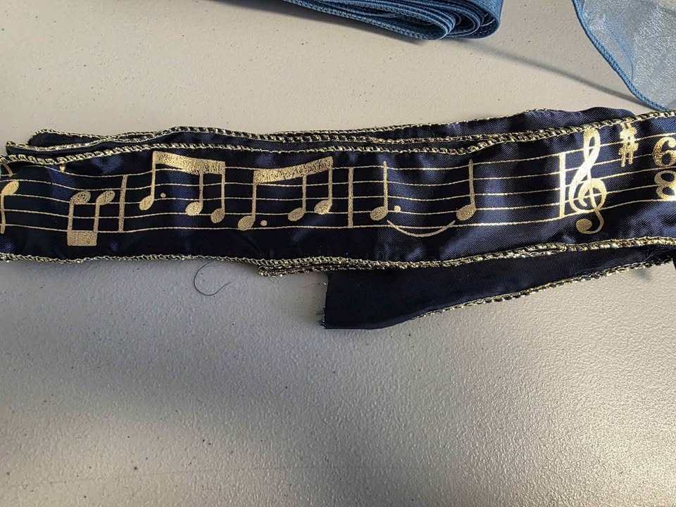 Crafter's Lot- Over 50 Meters of Wired Edge Ribbon - photo 4