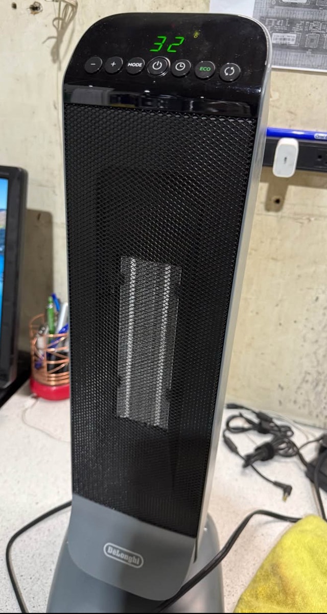 portable heater LIKE NEW
