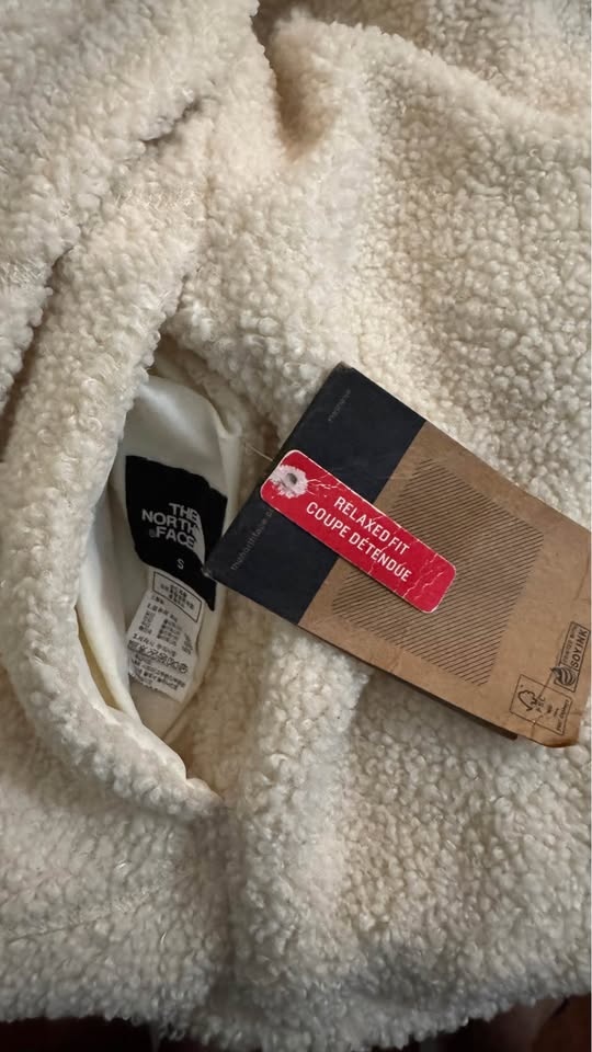 TNF REVERSIBLE PUFFER JACKET - photo 3