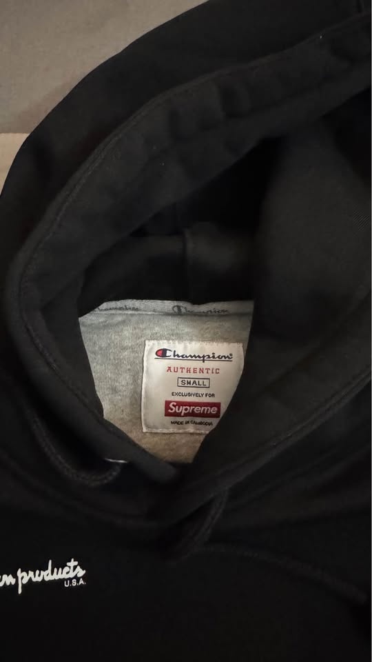 SUPREME x CHAMPION HOODIE - photo 3