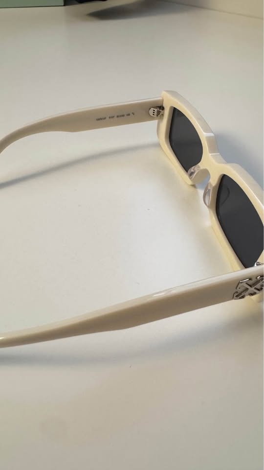 OFF WHITE ARTHUR SUNGLASSES - photo 3