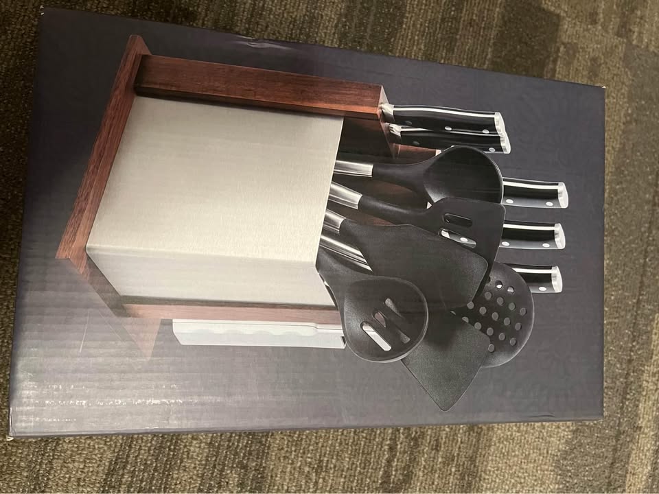 Brand new 13 pieces kitchen utensil set - photo 4