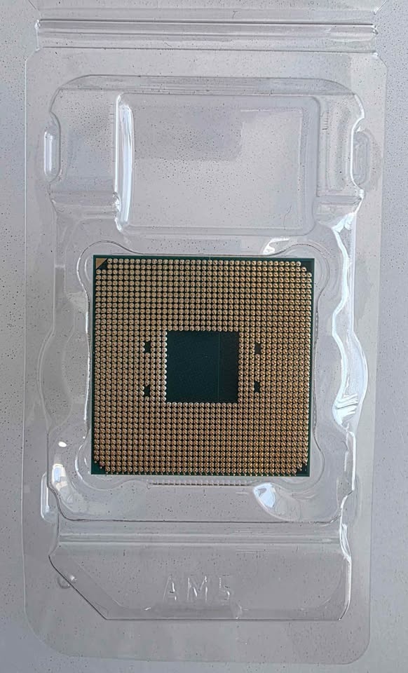 AMD Ryzen 5 3600x Processor + Wraith Spire Cooler (New) - photo 3