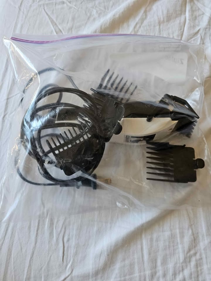 Conair Brand Hair Clipper - 17 Pieces - photo 2