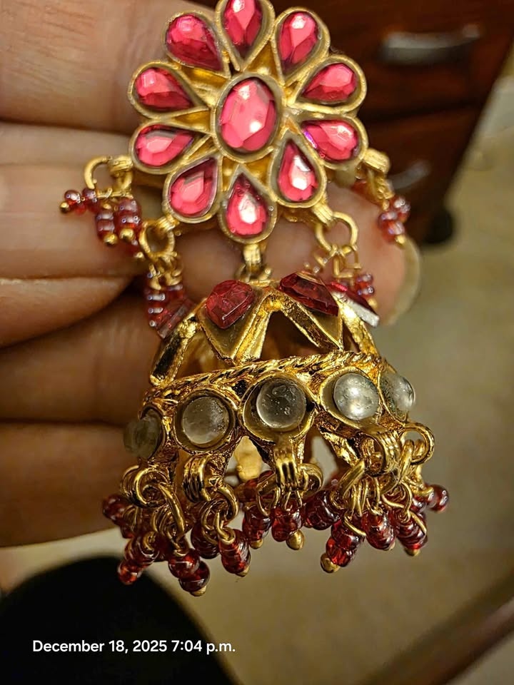 Hot pink jhumki