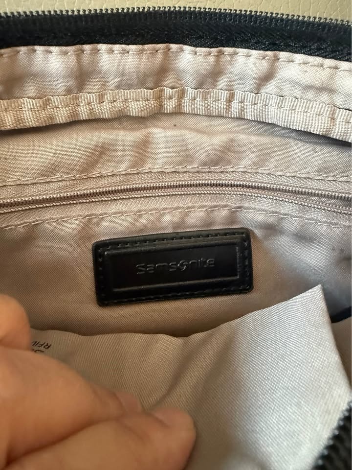 Samsonite Black Crossbody Bag - photo 3