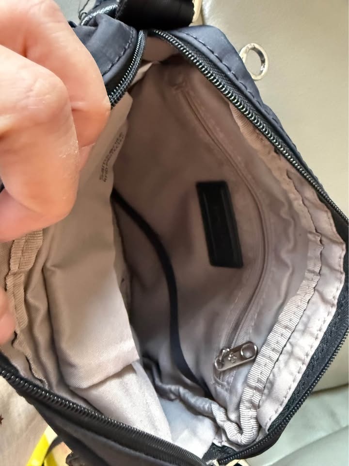 Samsonite Black Crossbody Bag - photo 5