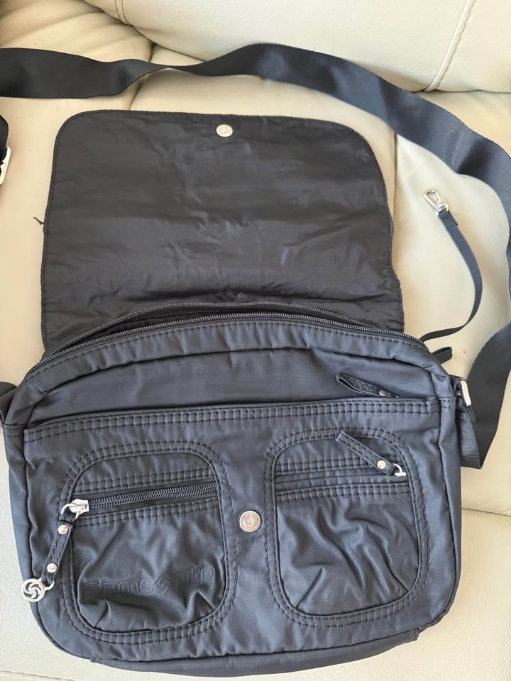 Samsonite black messenger crossbody bag - photo 3