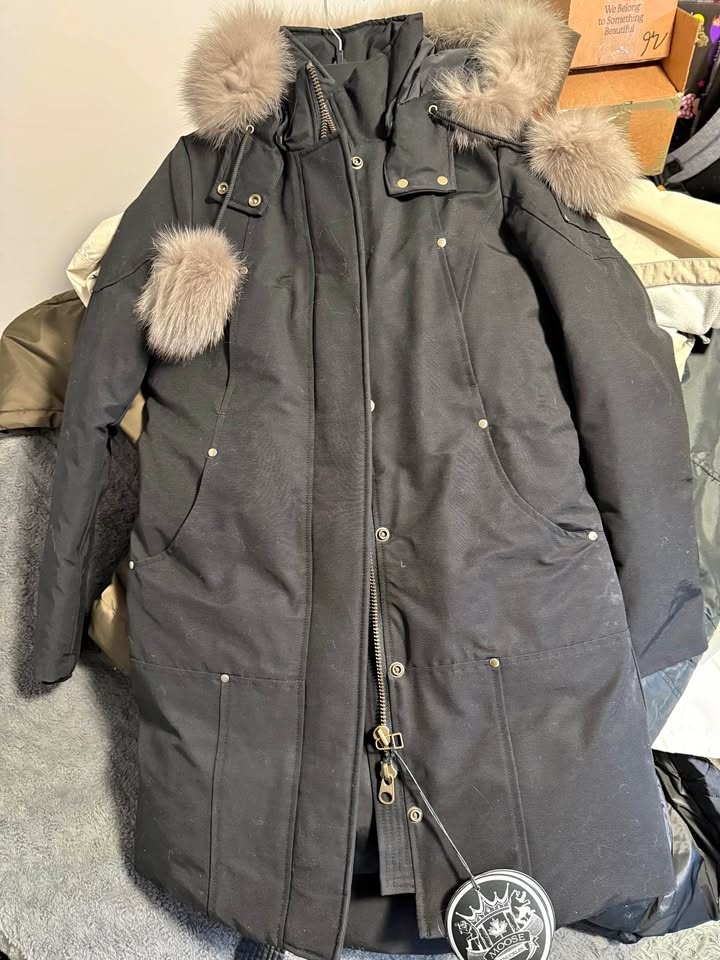 Moose Knuckles Meighen Parka Black Size S New with Tags