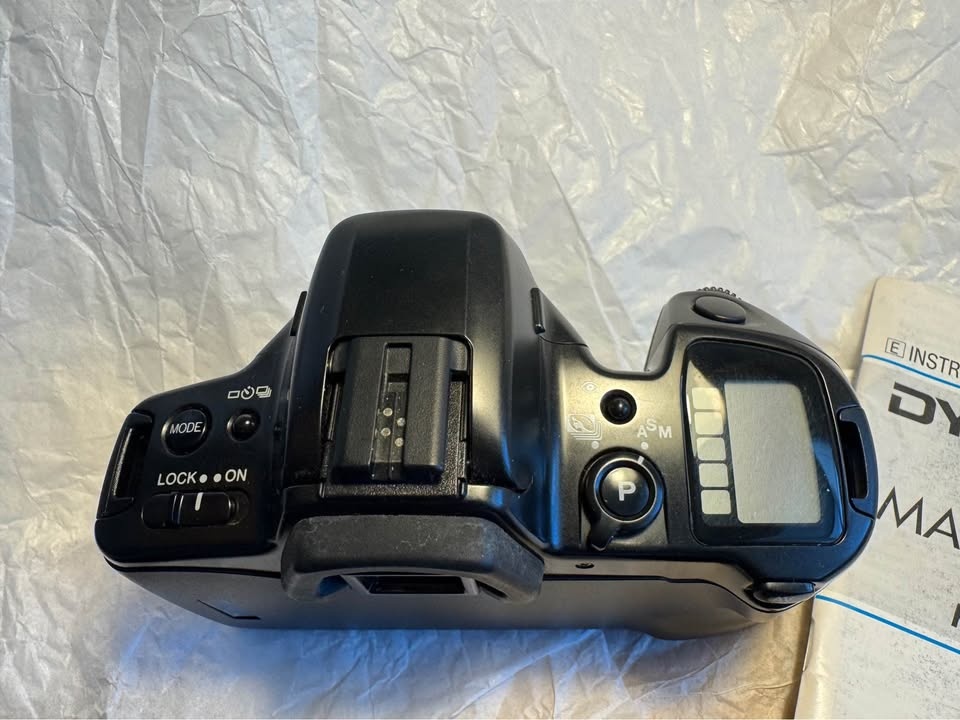Minolta Maxxum 400si Camera & 28-80mm AF Lens Bundle - photo 3