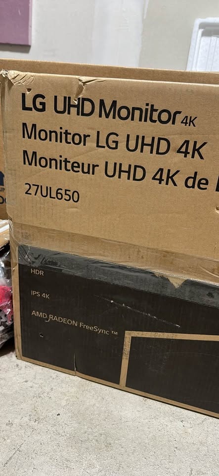 LG 27UL650-W 27" 4K UHD IPS Monitor - photo 4