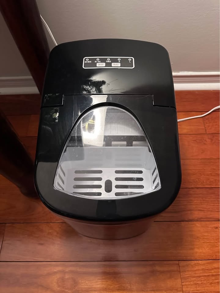 Ice Maker - photo 2