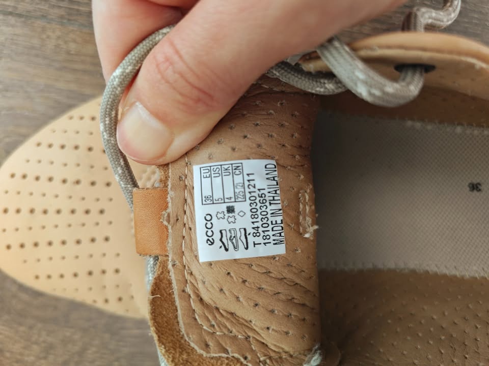 ECCO Leather Sneakers - Size 36 - Excellent Condition - photo 4