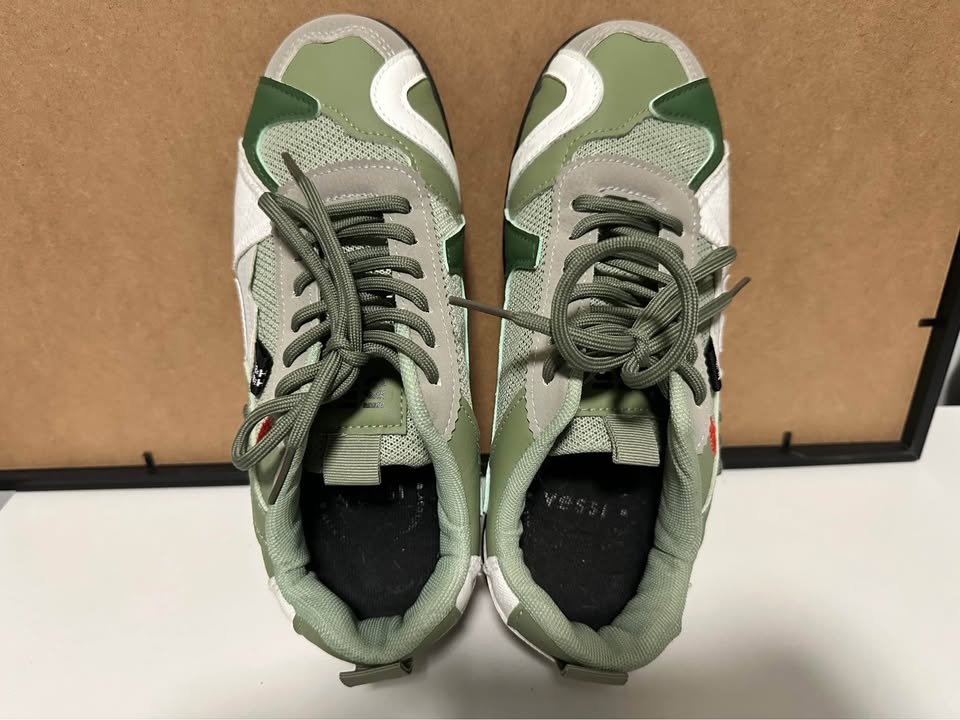 MOVING SALE! Fun Green Pattern Shoes - photo 3