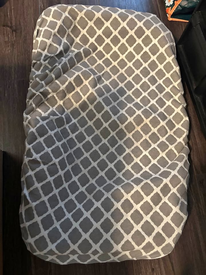 Baby change pad with cover