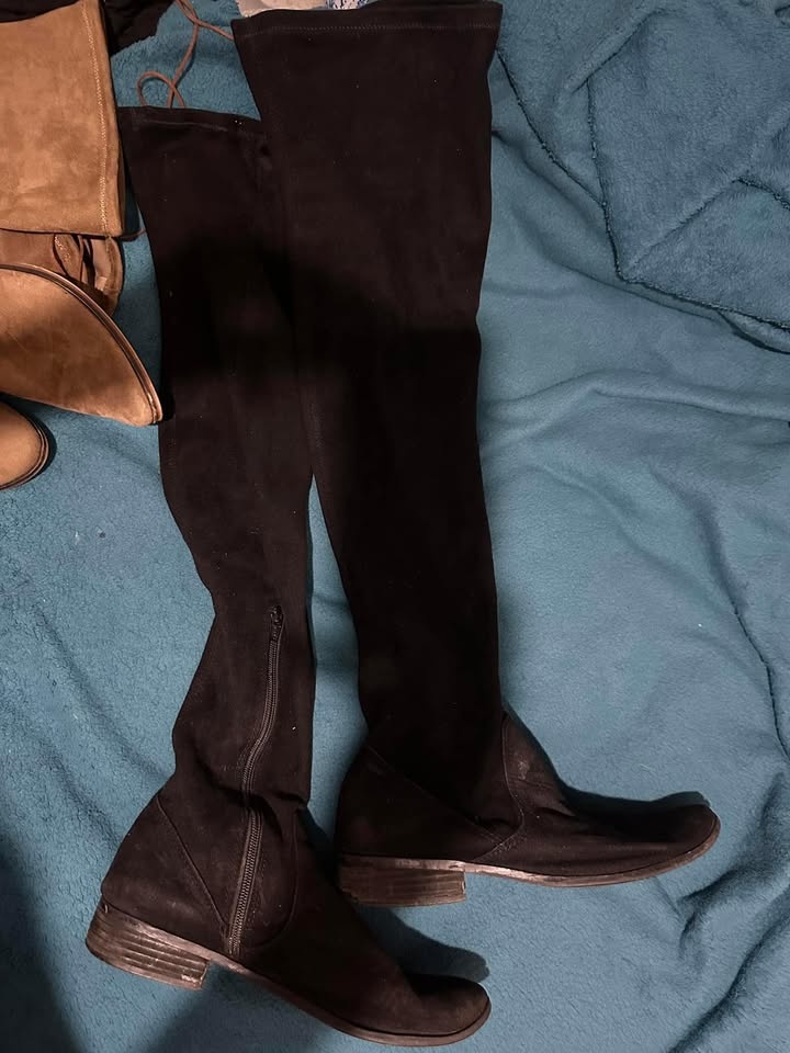 Shoes for Sale - Size 9 - photo 4