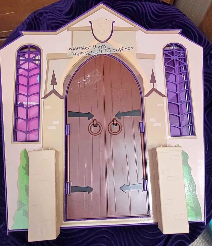 MH Highschool Playset