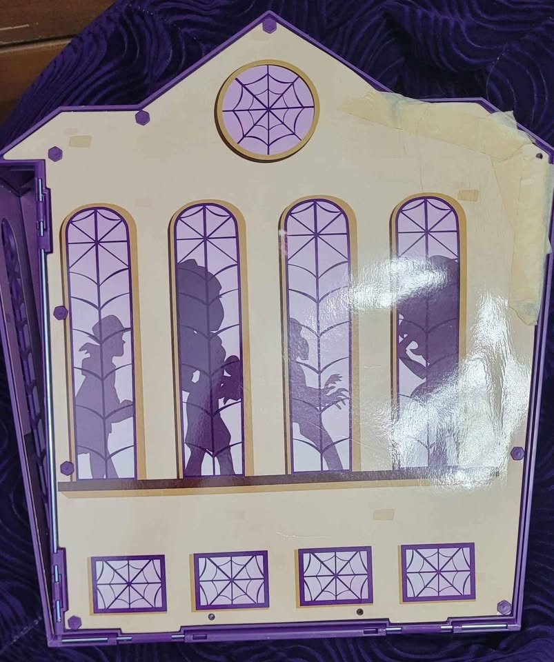 MH Highschool Playset - photo 2