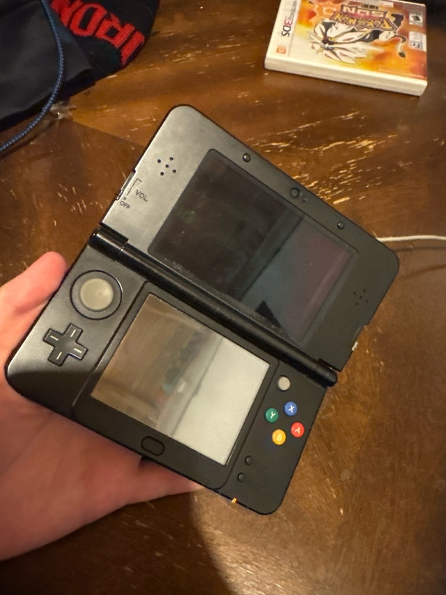 3DS Mario Black Edition with 1 Game