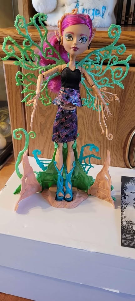 MH Collectible - Treesa Thornwillow  🏆 - photo 5