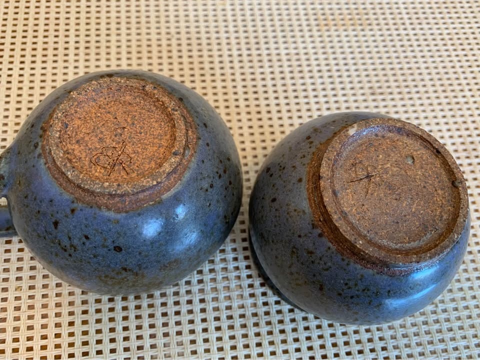 Pottery Creamer and Sugar Bowl - photo 3
