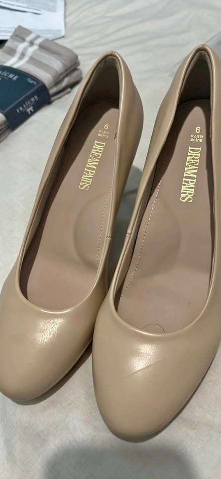 DREAM PAIRS Women's Kucci Classic Fashion Pumps Size 9
