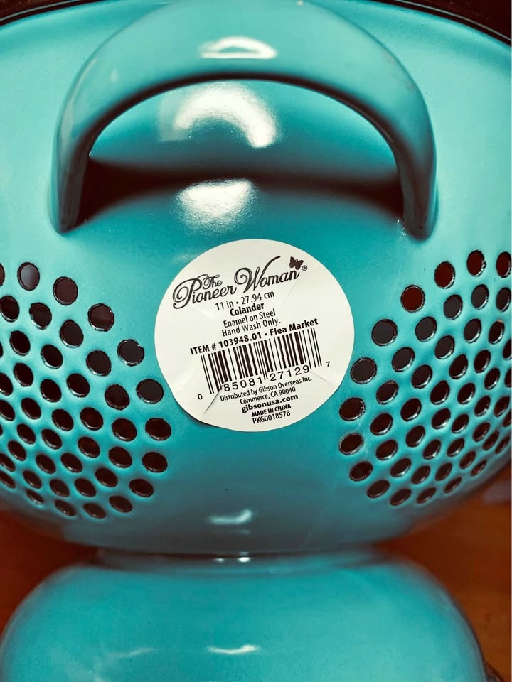 Pioneer Women Enamel Colander 11"