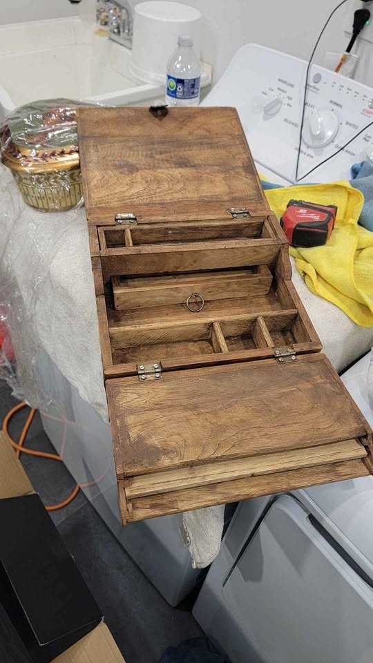 Aged Wooden Box - photo 2