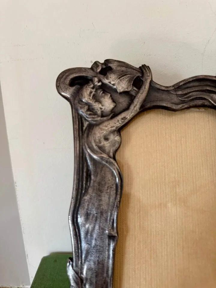 Vintage Art Nouveau Pewter Picture Frame image indicator(5)