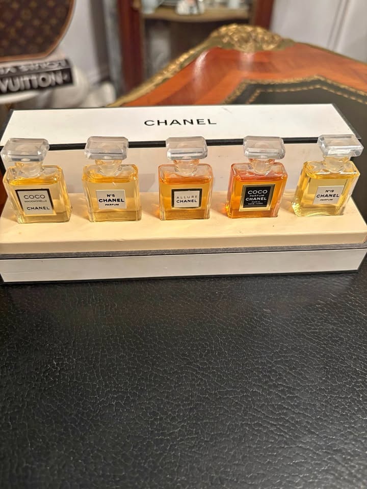 Vintage CHANEL Parfum Miniature Coffret Set - 5 Iconic Fragrance