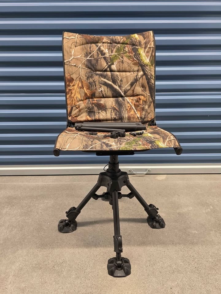 Costway 360° Swivel Hunting Chair - photo 3