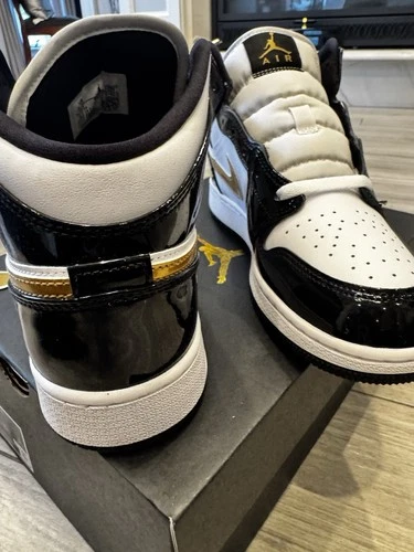 Jordan Air Jordan 1 Mid SE GS Black Metallic Gold White Patent 🏆 - photo 3