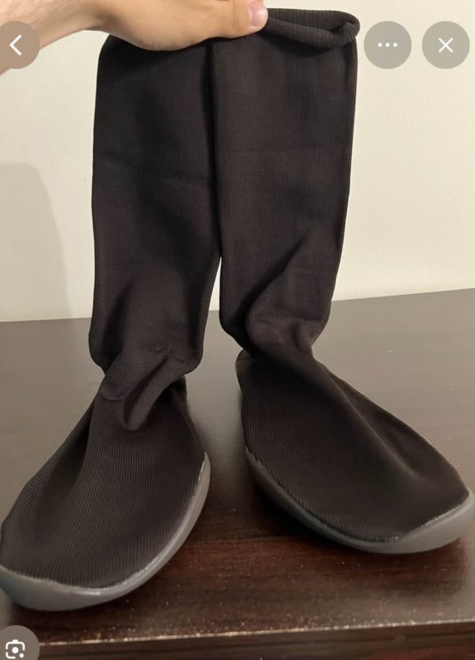 Yeezy Pods Size 2 (Size 8-11M) - photo 3