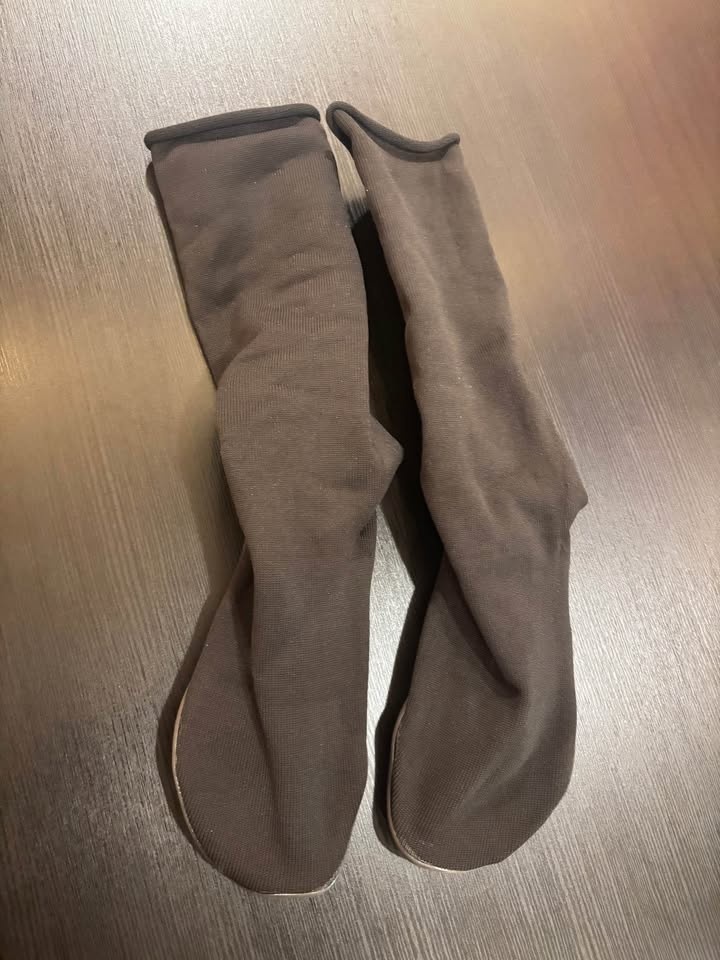 Yeezy Pods Size 2 (Size 8-11M) - photo 4